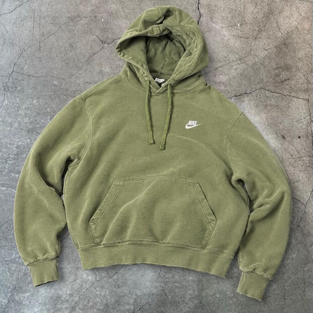 Nike Men's Green Hoodie